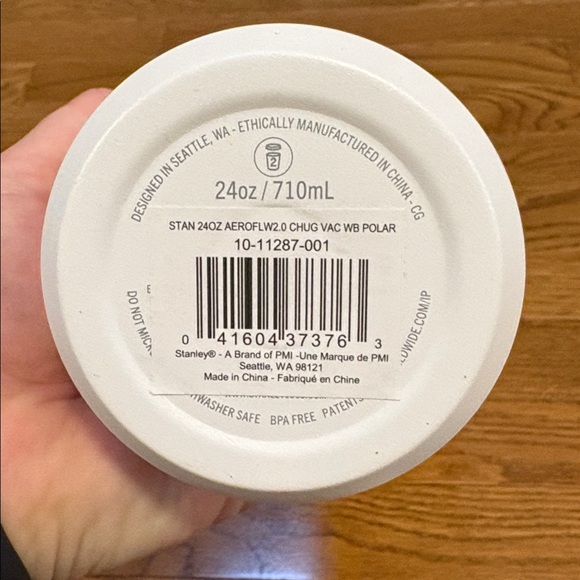 Stanley | White The Aerolight Iceflow Bottle NWT OS 24oz Fast Flow Lid - Picture 4 of 5